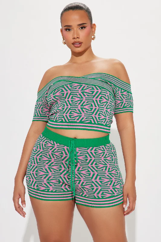 Dimensional View Short Set - Green/combo