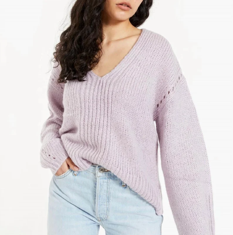 Willa Knit V-Neck Jumper Sweater In Lavender