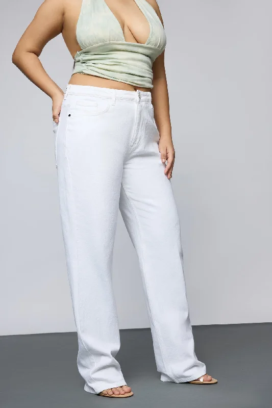 Icy Allure White Curve Tapered Jeans