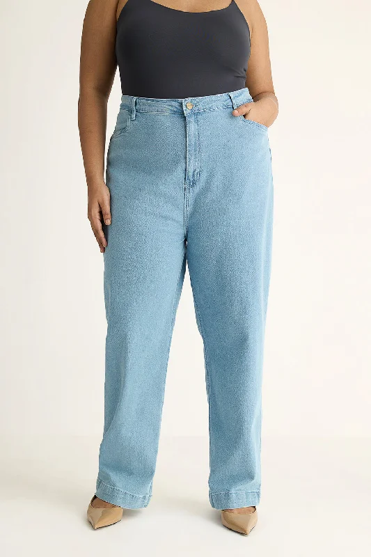 Sway Curve Comfort Straight Jeans